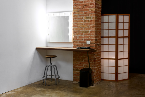 Alquiler estudio fotografico barcelona cadàver exquisit zona maquillaje Plató 1